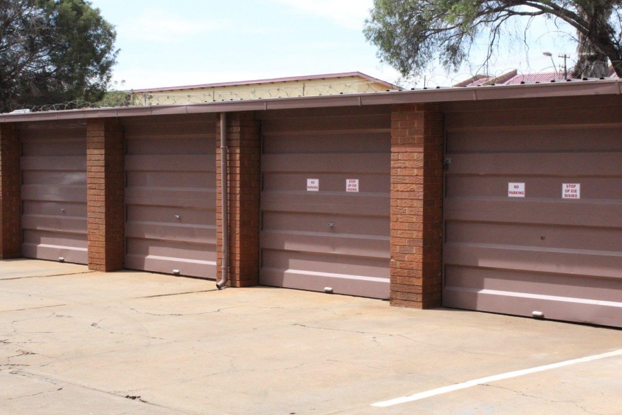1 Bedroom Property for Sale in Potchefstroom North West